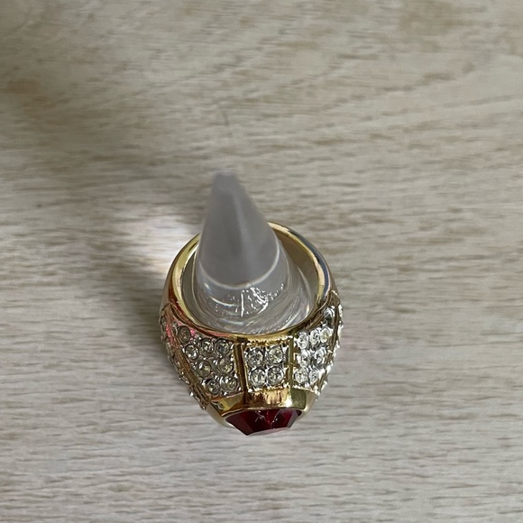 • Gold Plated Heart Ring • - Picture 9 of 14